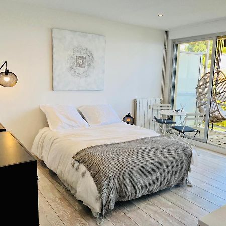 Charmant Studio Avec Terrasse Vue Mer A 50 M Sainte-Maxime Kültér fotó